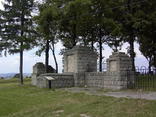 Cmentarz wojenny nr 118 w Staszkówce, Fot. autorstwa Marka Widurki, udostępnione na commons.wikimedia.org 14.07.2009.