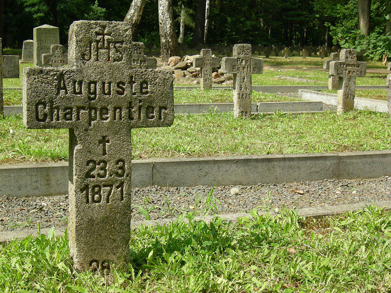 Stary Cmentarz Jeniecki w Łambinowicach / Łambinowice / Gmina