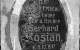 Płyta nagrobna Gerharda Kosiana na cmentarzu poniemieckim w Kijach